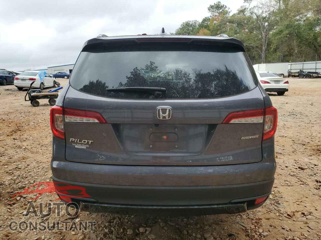 HONDA PILOT 2021 - 5FNYF5H25MB045320
