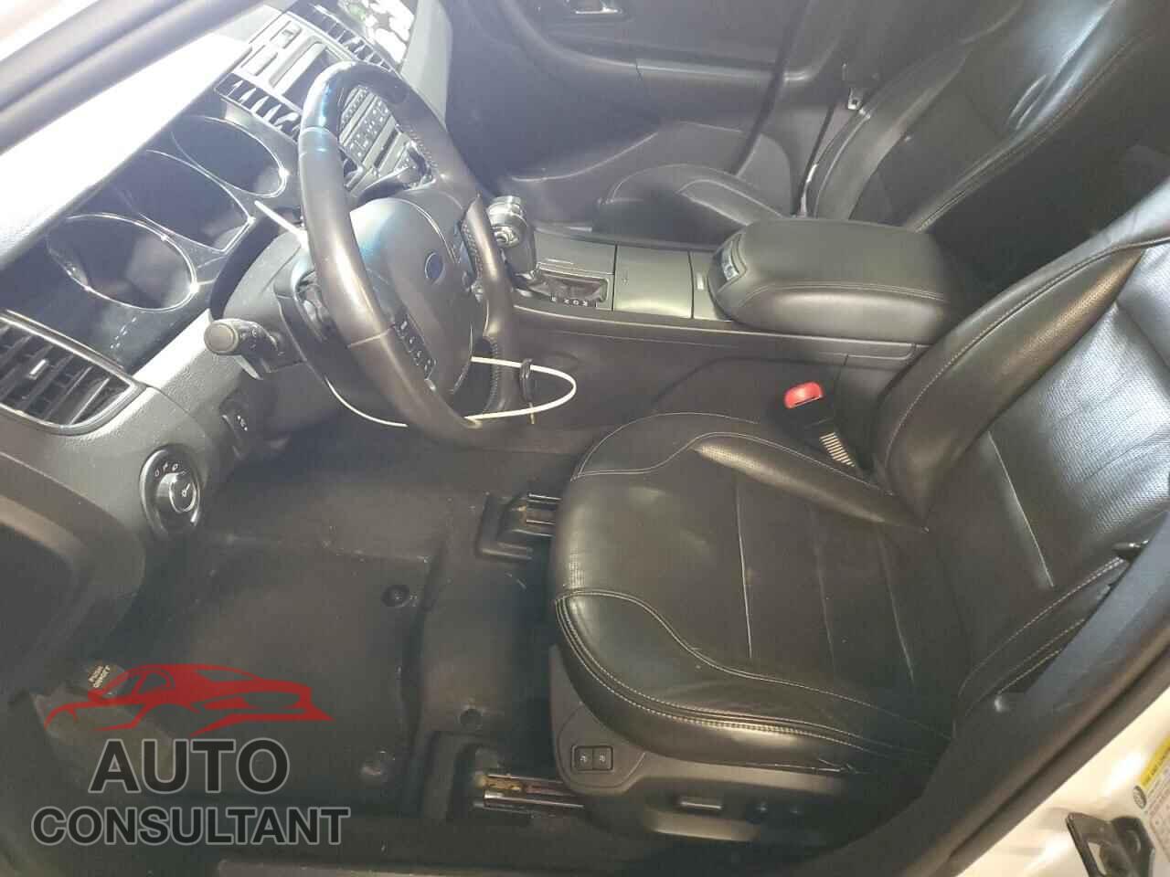 FORD TAURUS 2010 - 1FAHP2FW4AG149631