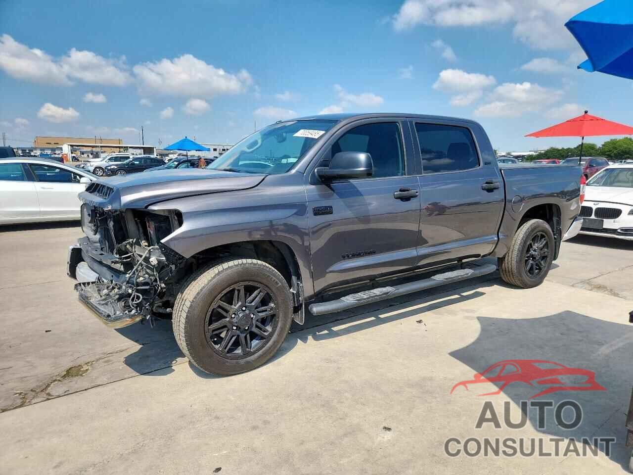 TOYOTA TUNDRA 2018 - 5TFDW5F18JX773255