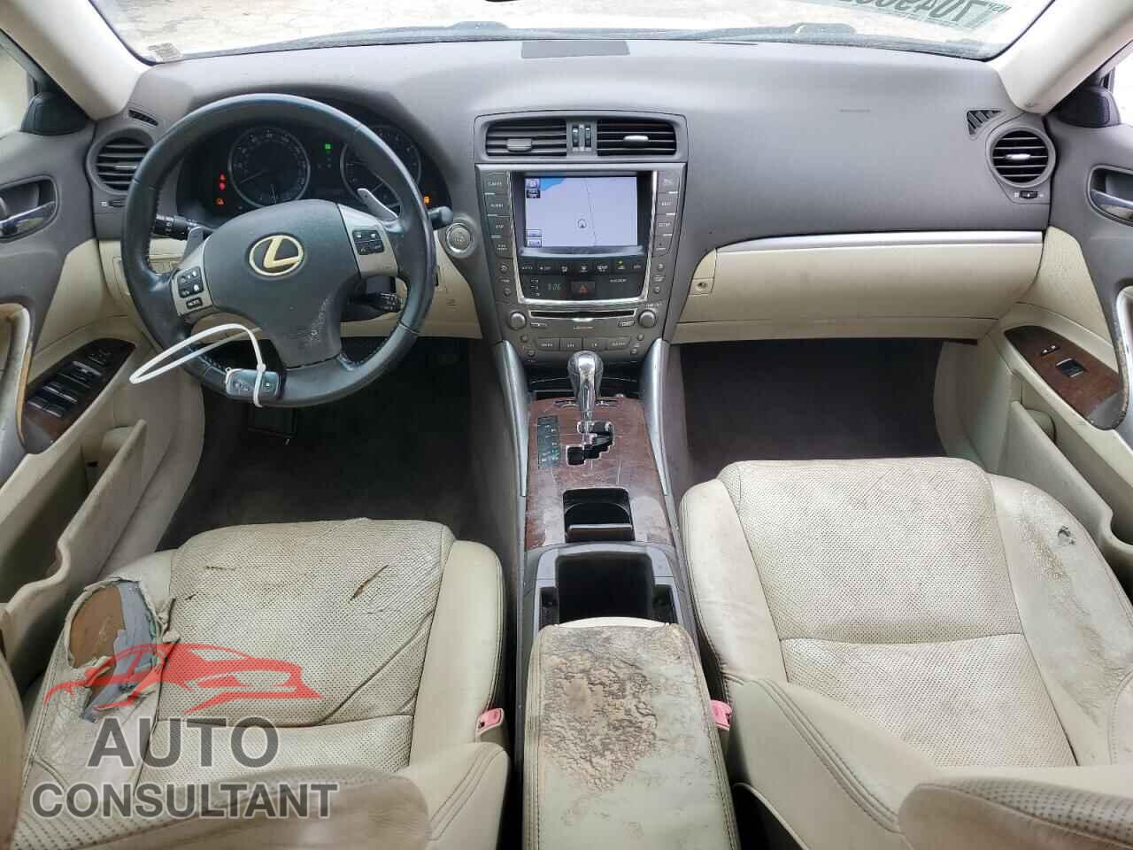 LEXUS IS 2011 - JTHBF5C23B5152568