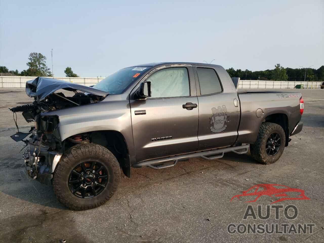 TOYOTA TUNDRA 2016 - 5TFUW5F18GX509154