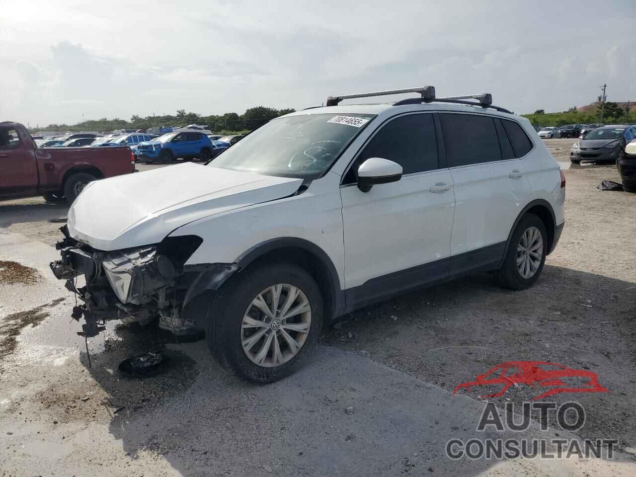 VOLKSWAGEN TIGUAN 2019 - 3VV2B7AX0KM079680