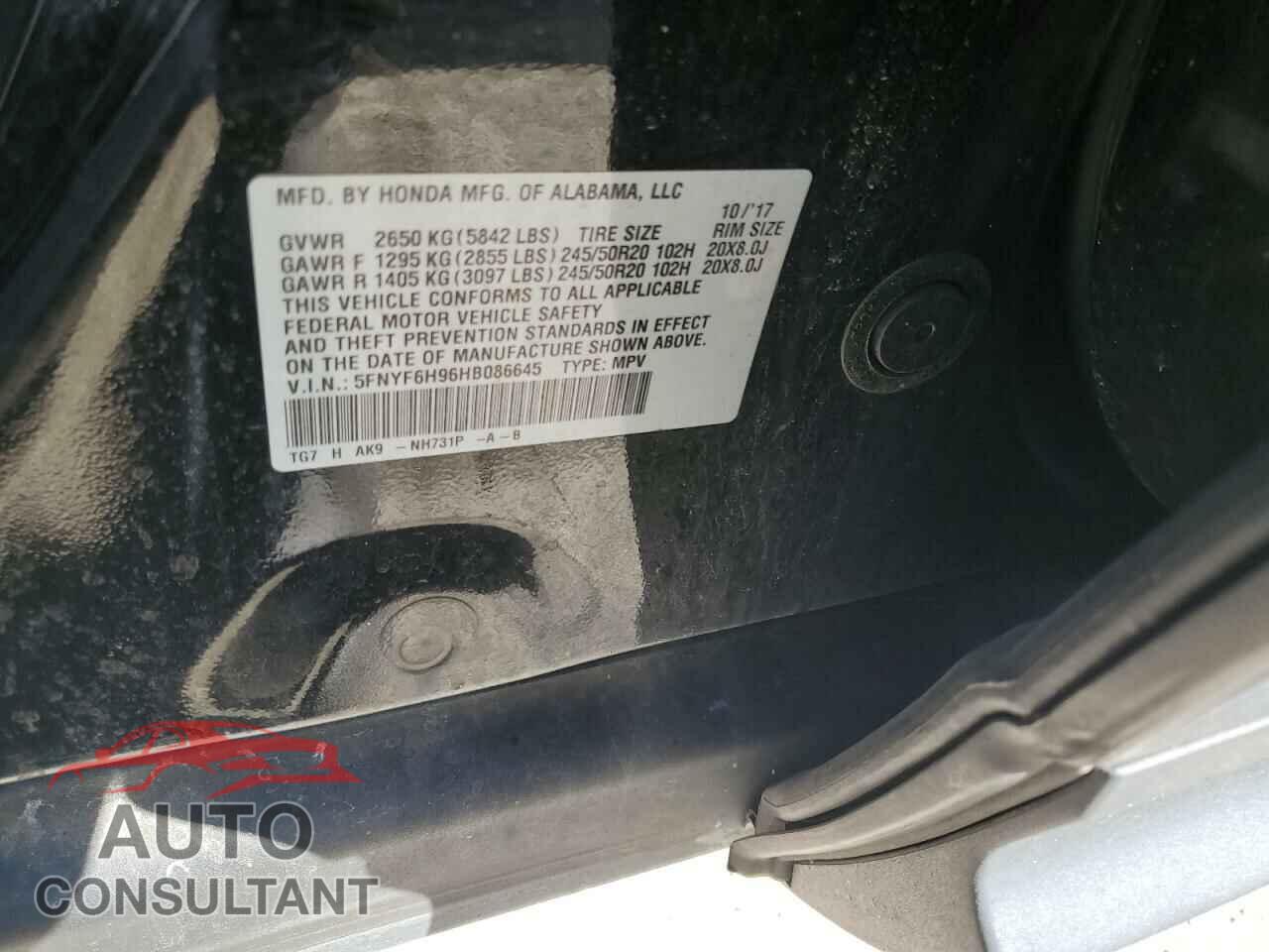 HONDA PILOT 2017 - 5FNYF6H96HB086645