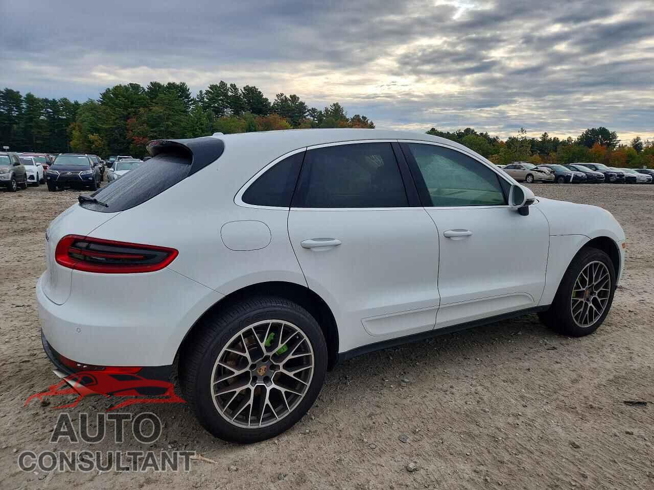 PORSCHE MACAN 2015 - WP1AB2A59FLB67645