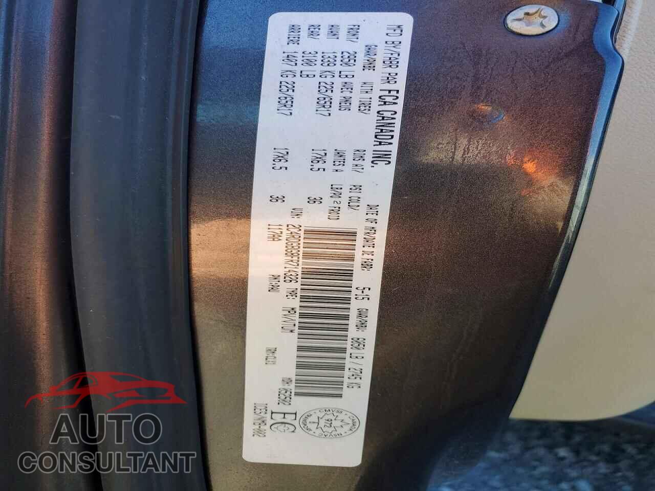 DODGE CARAVAN 2015 - 2C4RDGBG8FR714326