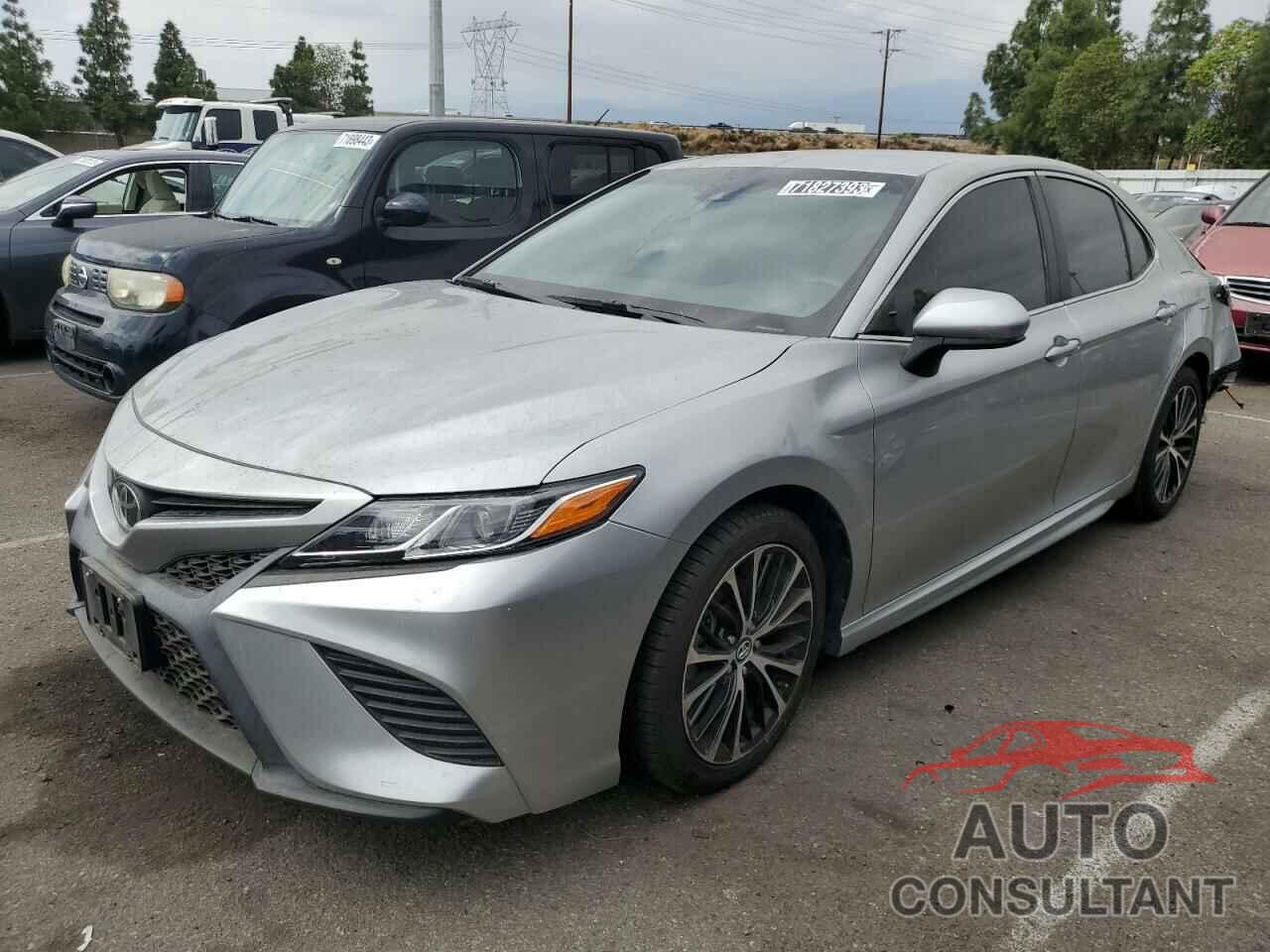 TOYOTA CAMRY 2018 - 4T1B11HK3JU025918