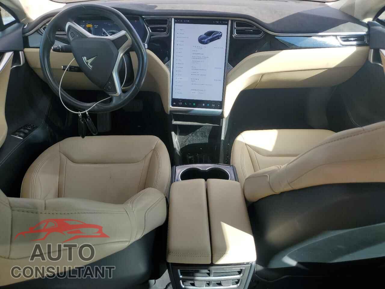 TESLA MODEL S 2015 - 5YJSA1S26FF092011