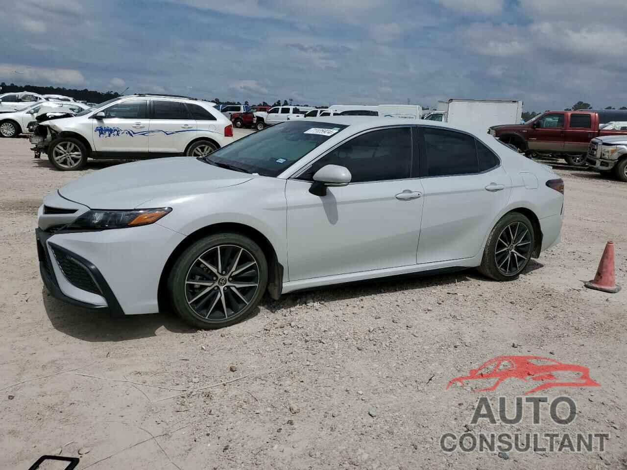 TOYOTA CAMRY 2023 - 4T1G11AK8PU167593