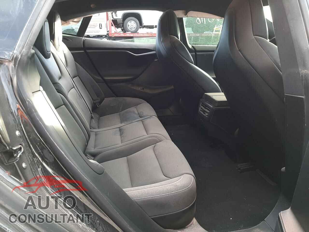 TESLA MODEL S 2018 - 5YJSA1E46JF271655