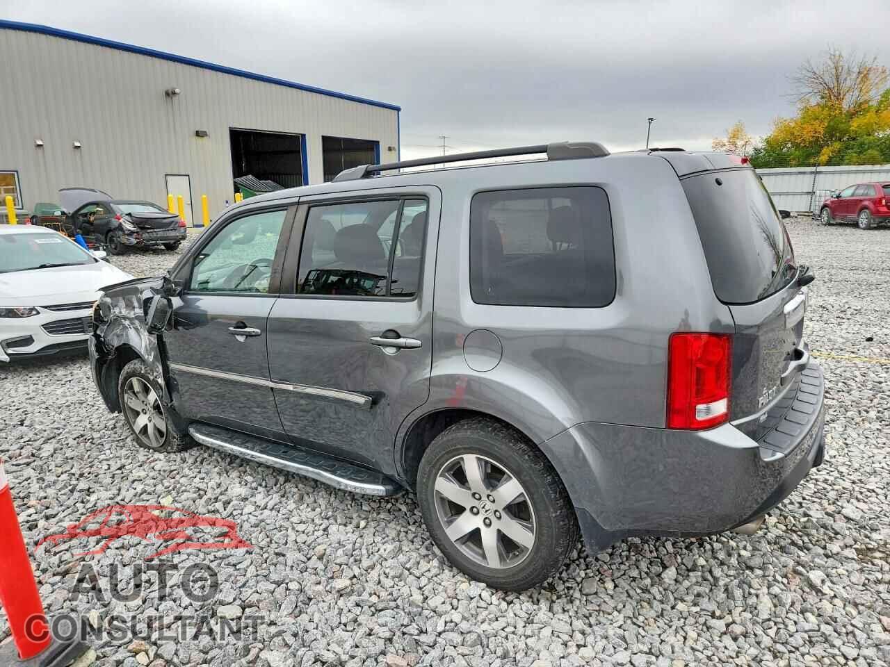HONDA PILOT 2013 - 5FNYF4H93DB044223