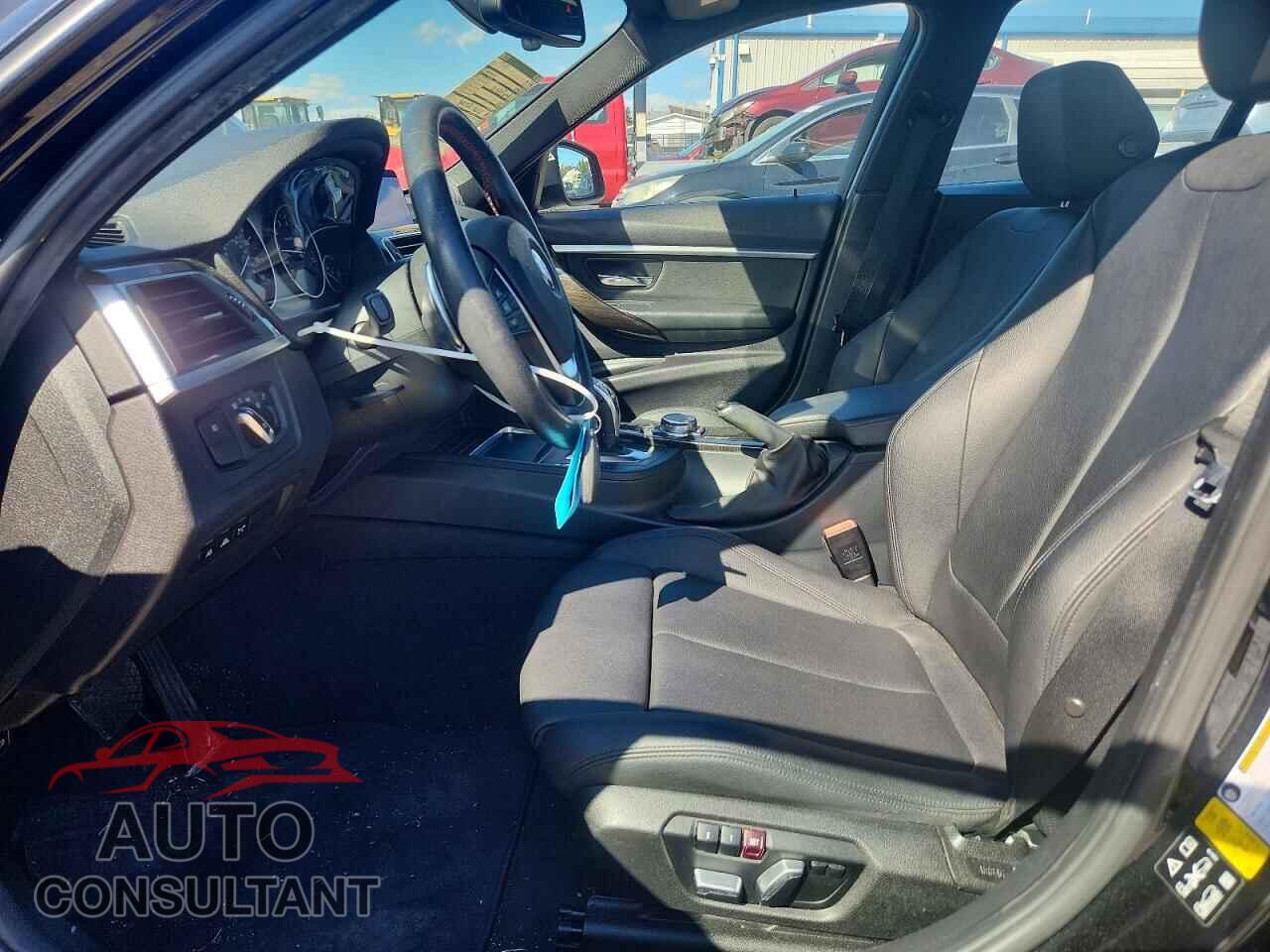 BMW 3 SERIES 2016 - WBA8E3G57GNU03247