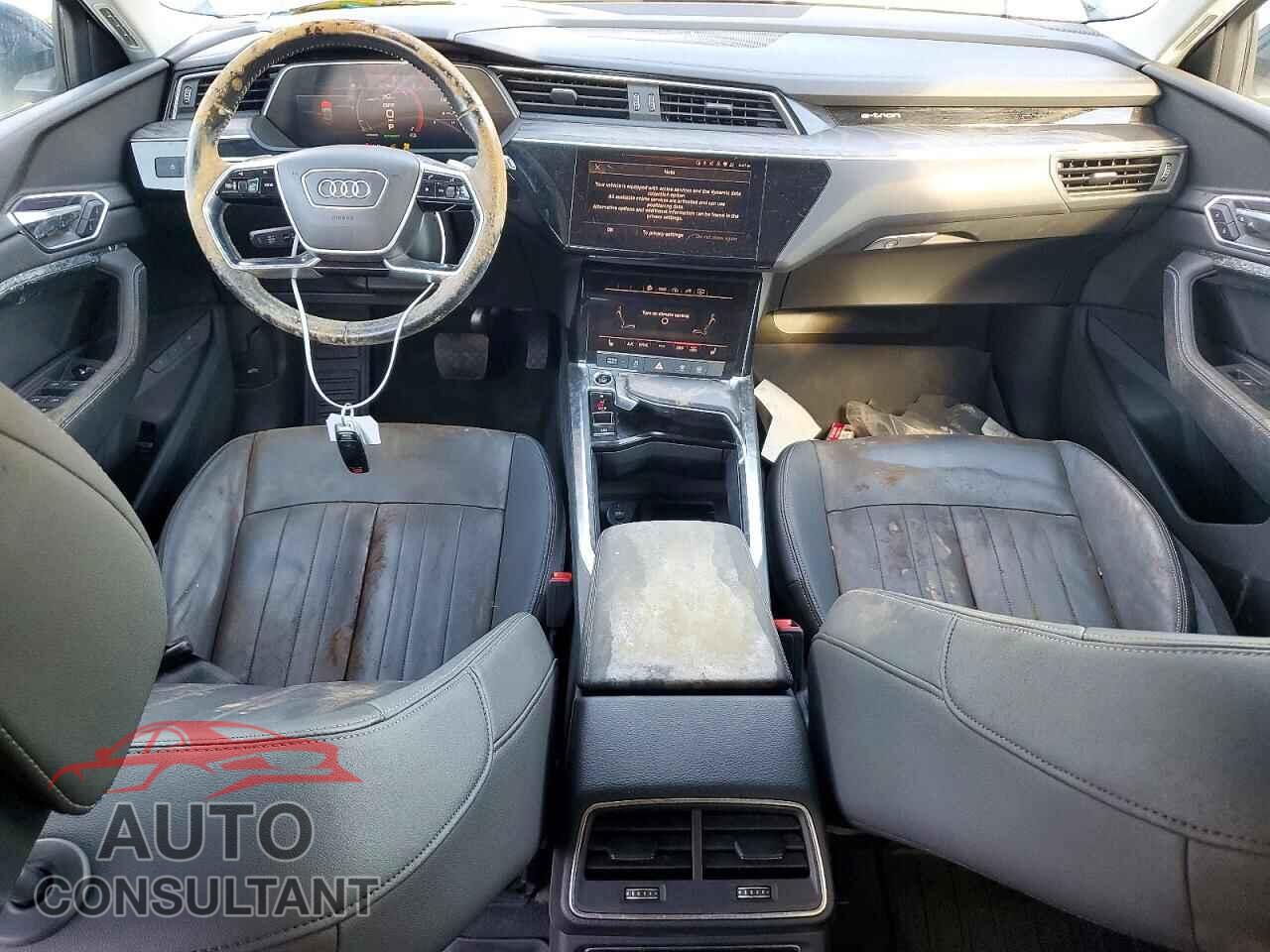 AUDI E-TRON 2021 - WA1AAAGE8MB027119