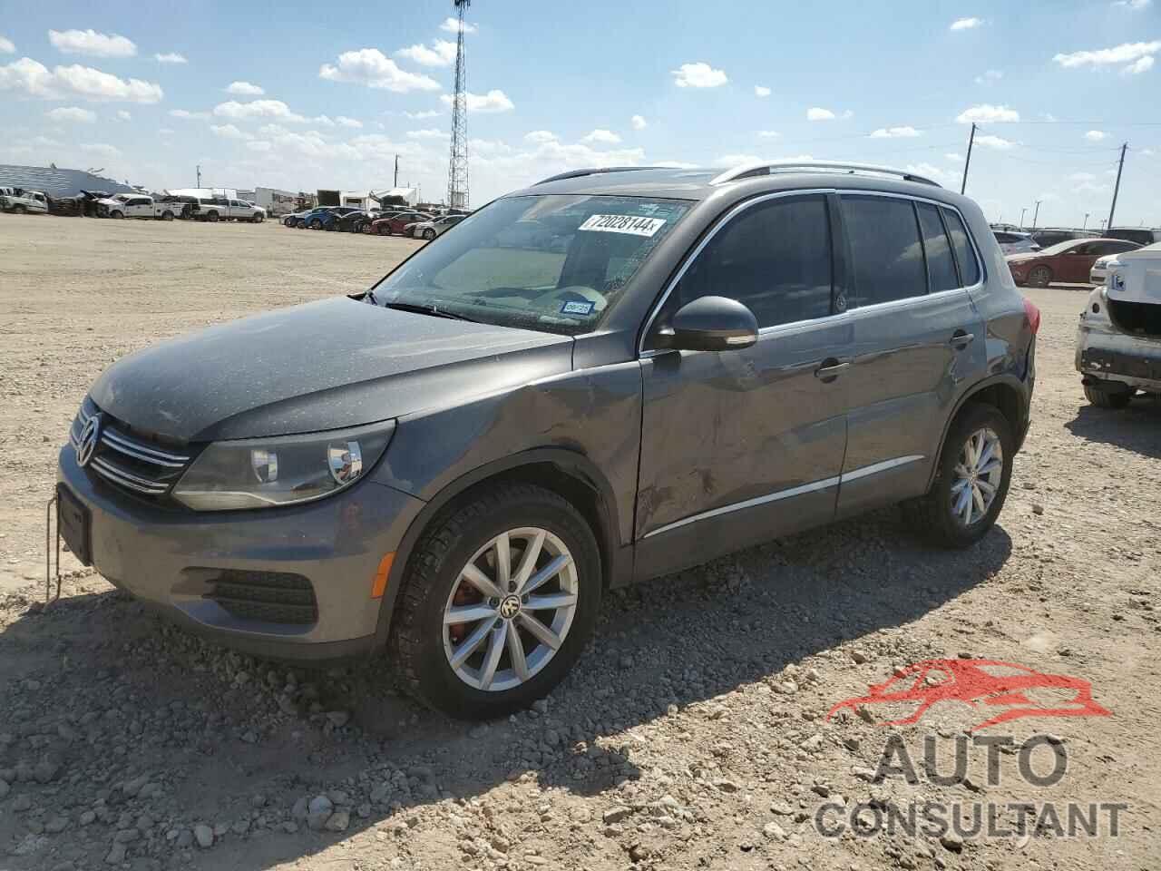 VOLKSWAGEN TIGUAN 2017 - WVGRV7AX6HK012601