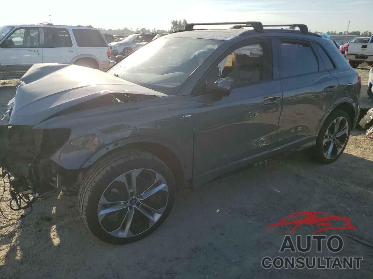 AUDI Q3 2021 - WA1EECF38M1020047