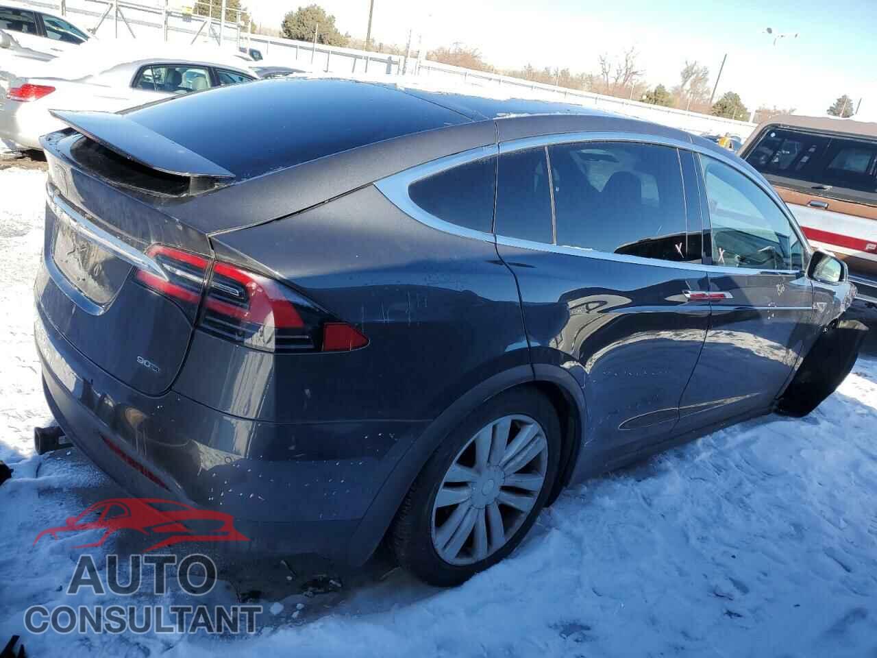 TESLA MODEL X 2016 - 5YJXCAE25GF015871
