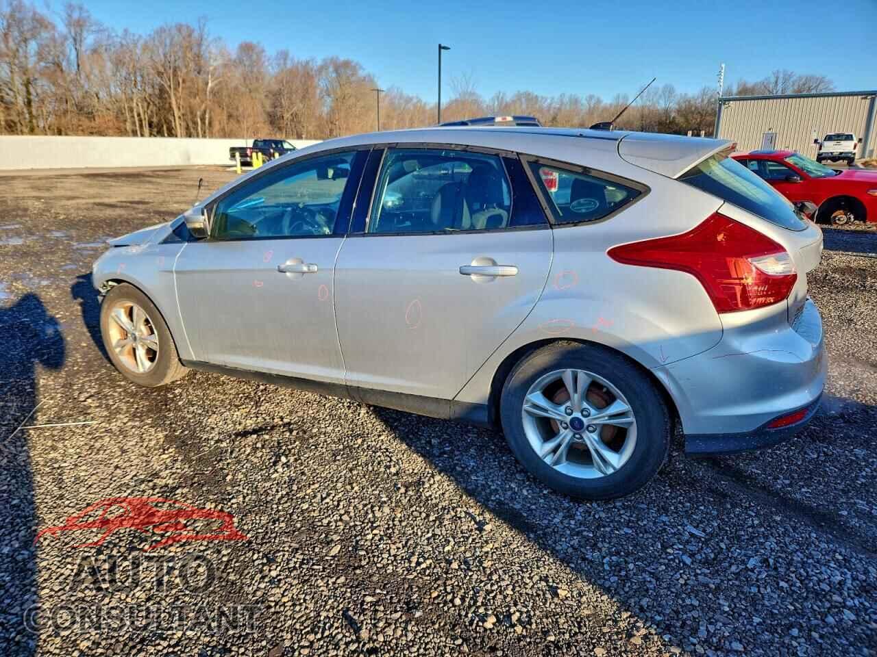 FORD FOCUS 2014 - 1FADP3K22EL255841