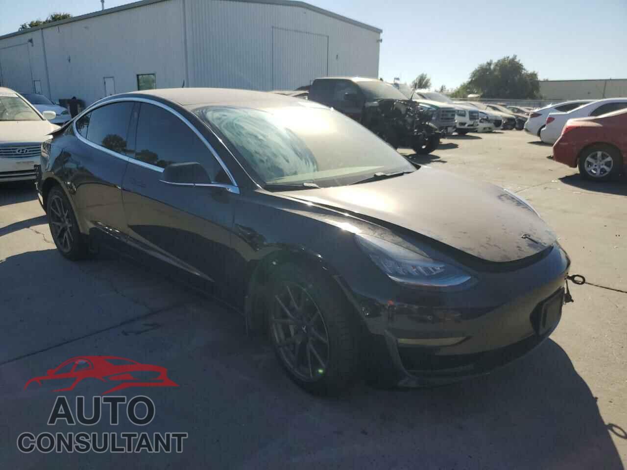 TESLA MODEL 3 2018 - 5YJ3E1EB3JF070836
