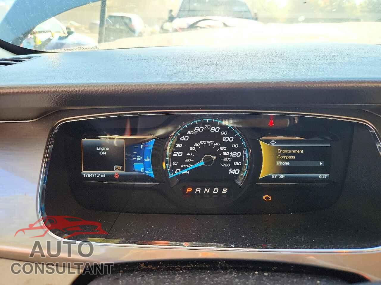 FORD TAURUS 2015 - 1FAHP2E83FG141238