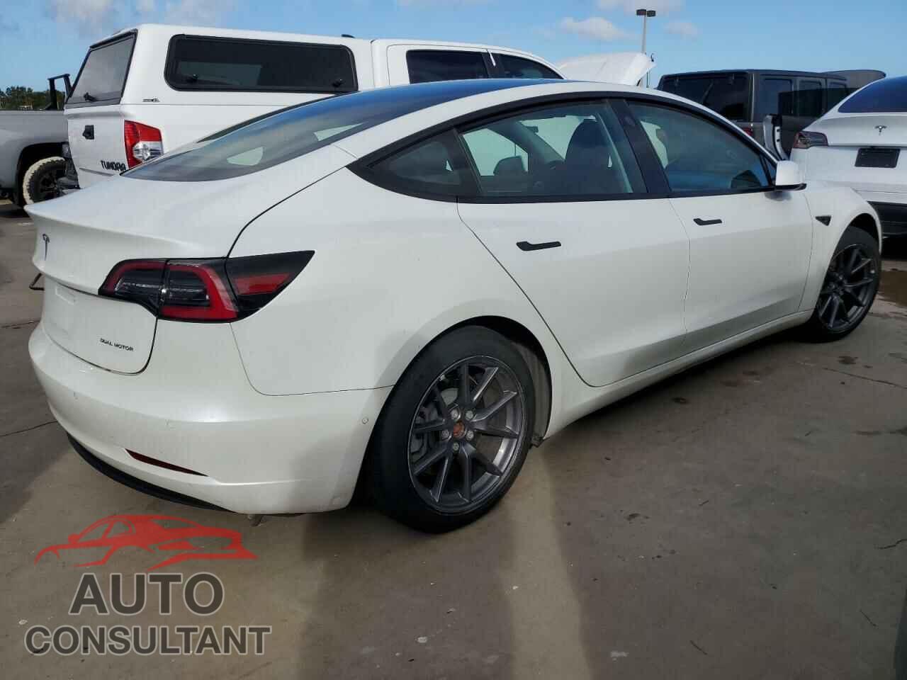 TESLA MODEL S 2021 - 5YJ3E1EB9MF099200