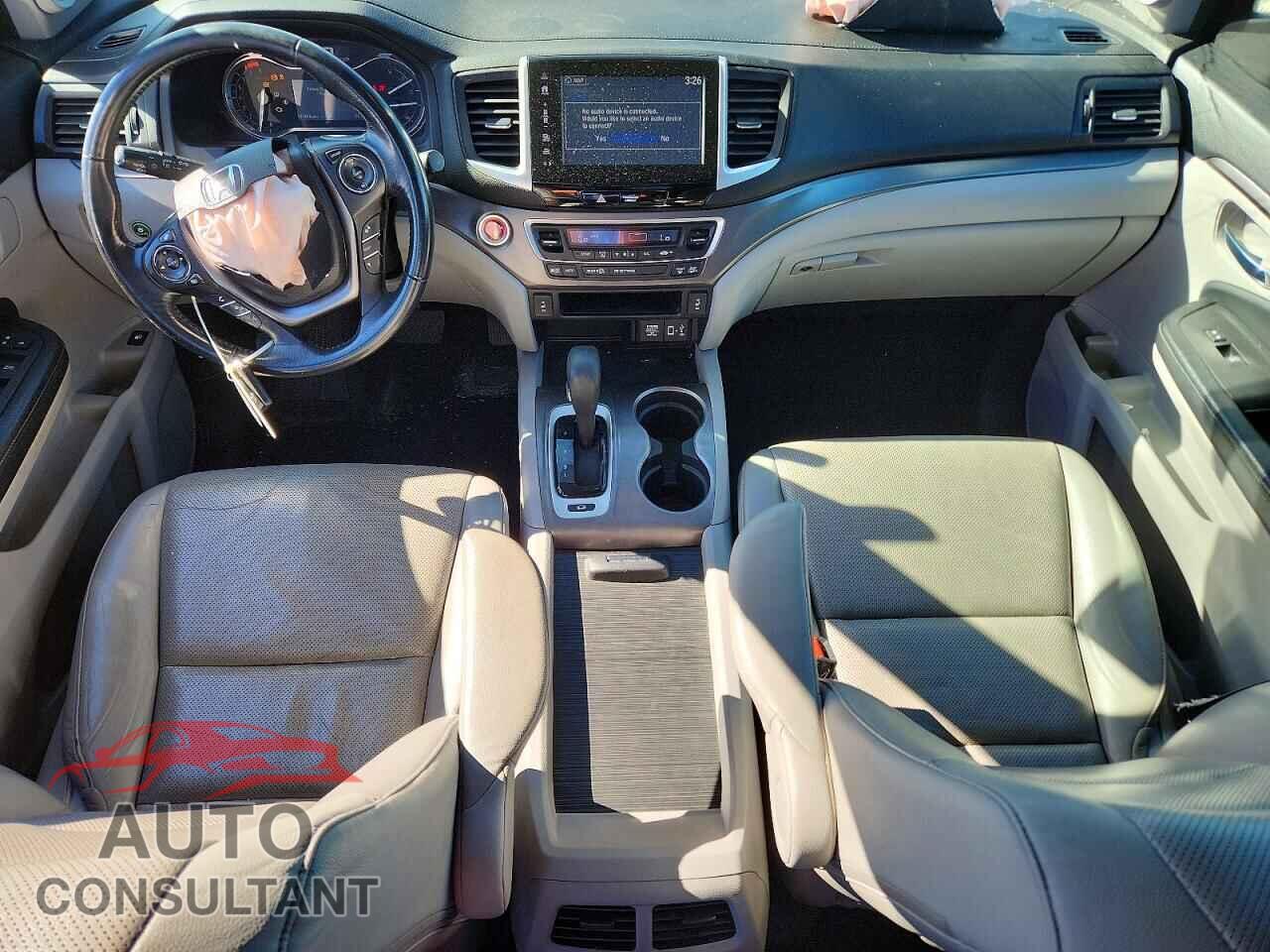 HONDA RIDGELINE 2017 - 5FPYK3F67HB027596