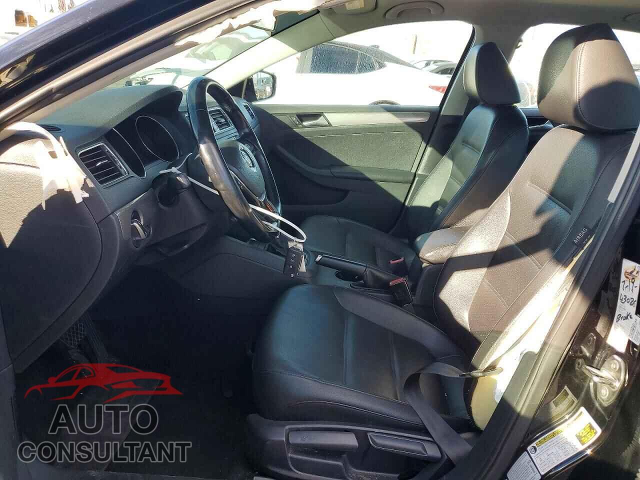 VOLKSWAGEN JETTA 2017 - 3VWDB7AJ5HM411458