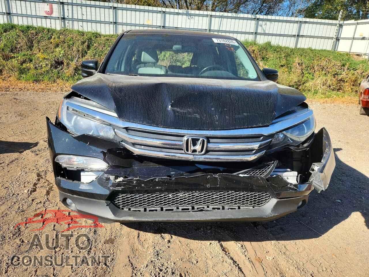 HONDA PILOT 2018 - 5FNYF6H52JB008432