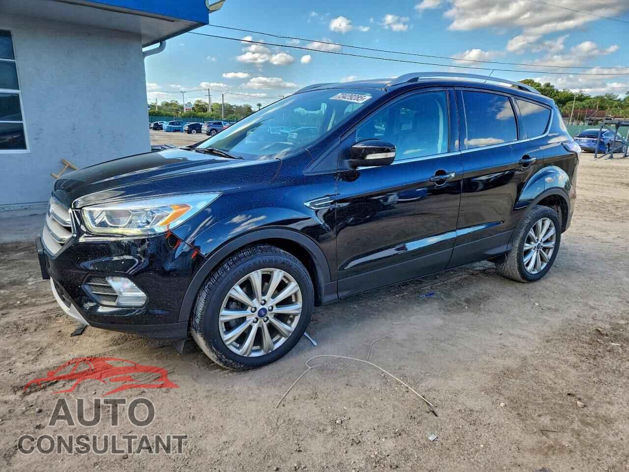 FORD ESCAPE 2017 - 1FMCU0JD9HUE44836