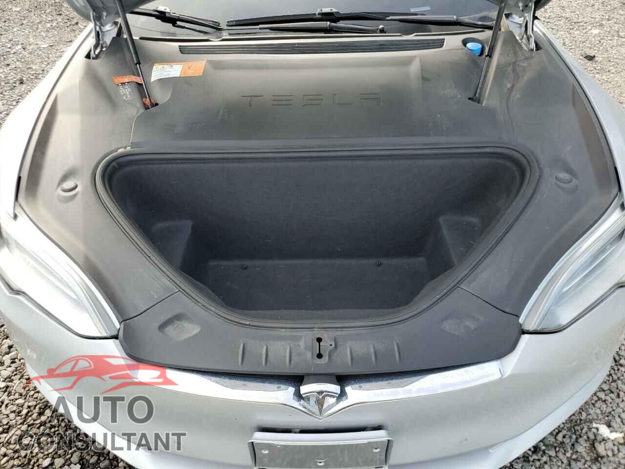 TESLA MODEL S 2018 - 5YJSA1E29JF280638