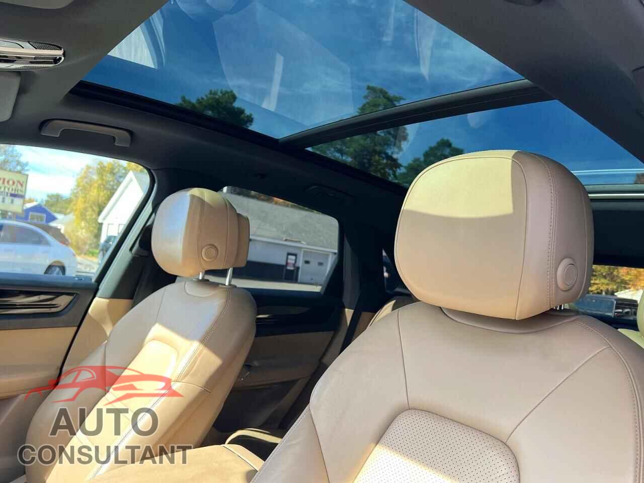 PORSCHE CAYENNE 2019 - WP1AA2AY6KDA03447