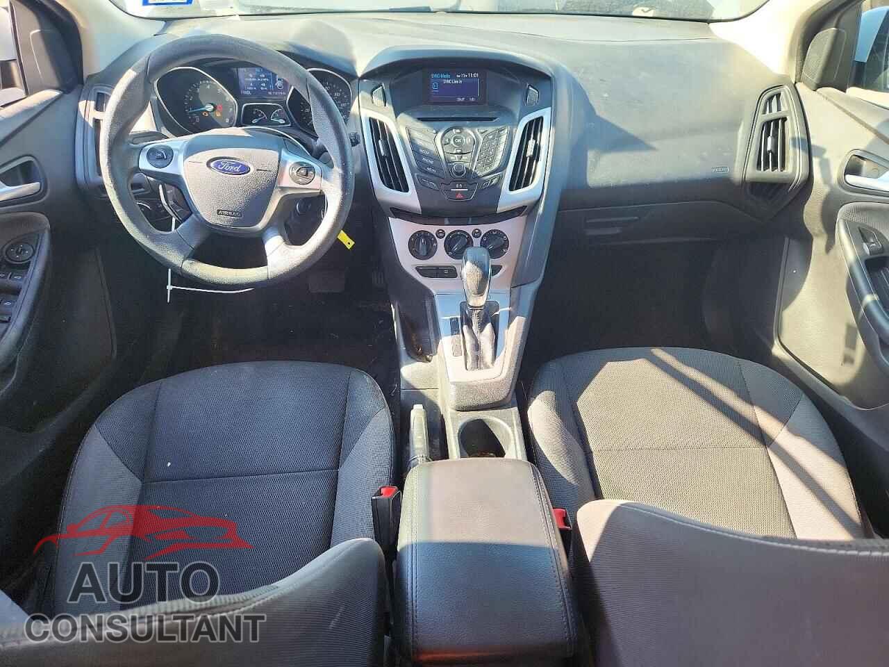 FORD FOCUS 2014 - 1FADP3K2XEL185666