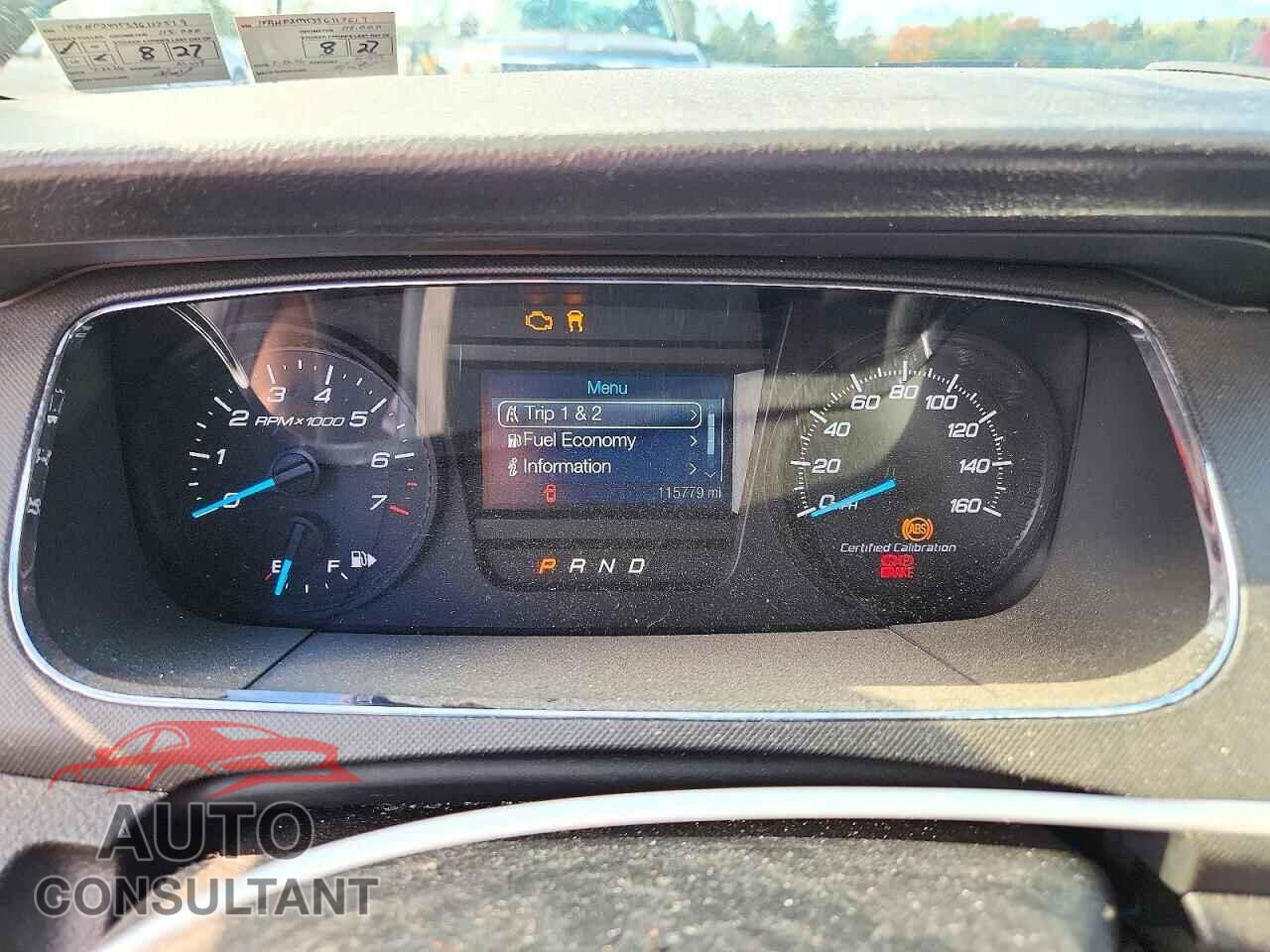FORD TAURUS 2018 - 1FAHP2MT3JG117519