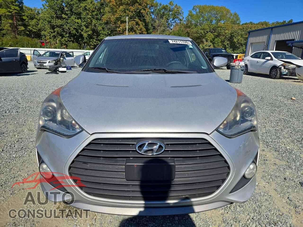 HYUNDAI VELOSTER 2013 - KMHTC6AE9DU100822