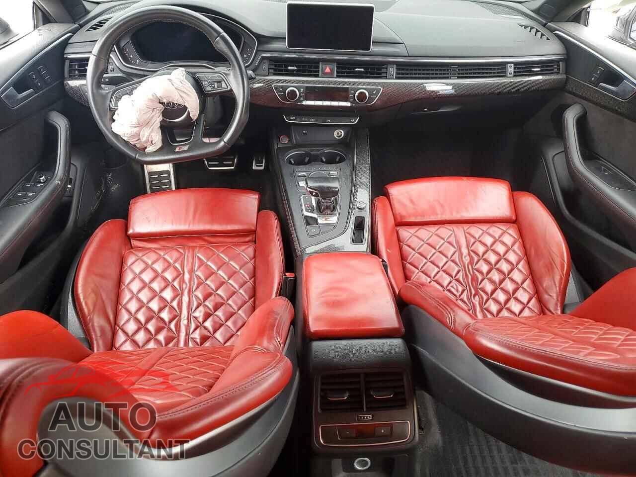 AUDI S5/RS5 2018 - WAUB4CF51JA084257