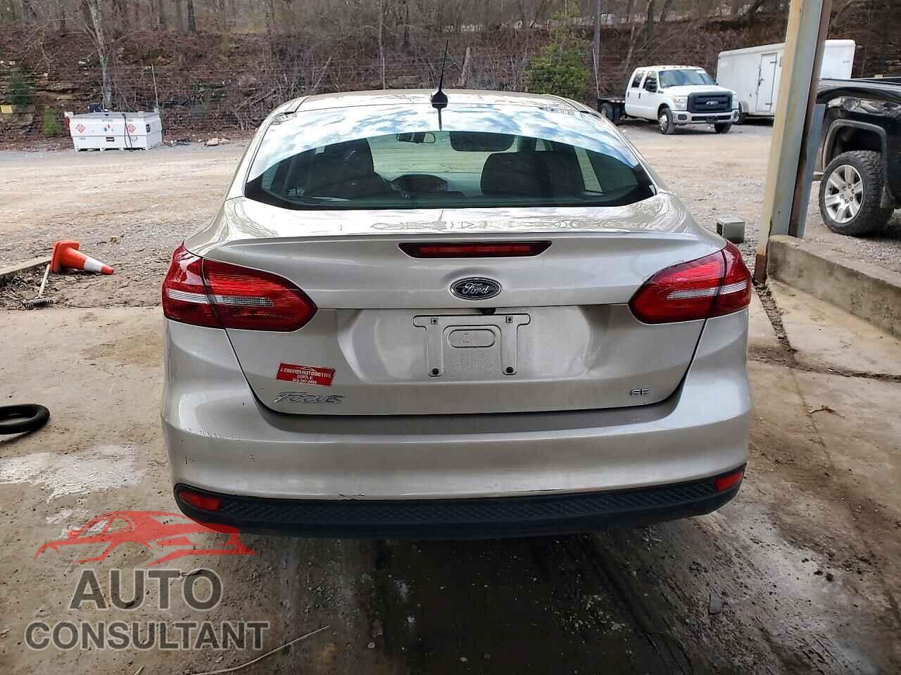 FORD FOCUS 2017 - 1FADP3F25HL235825