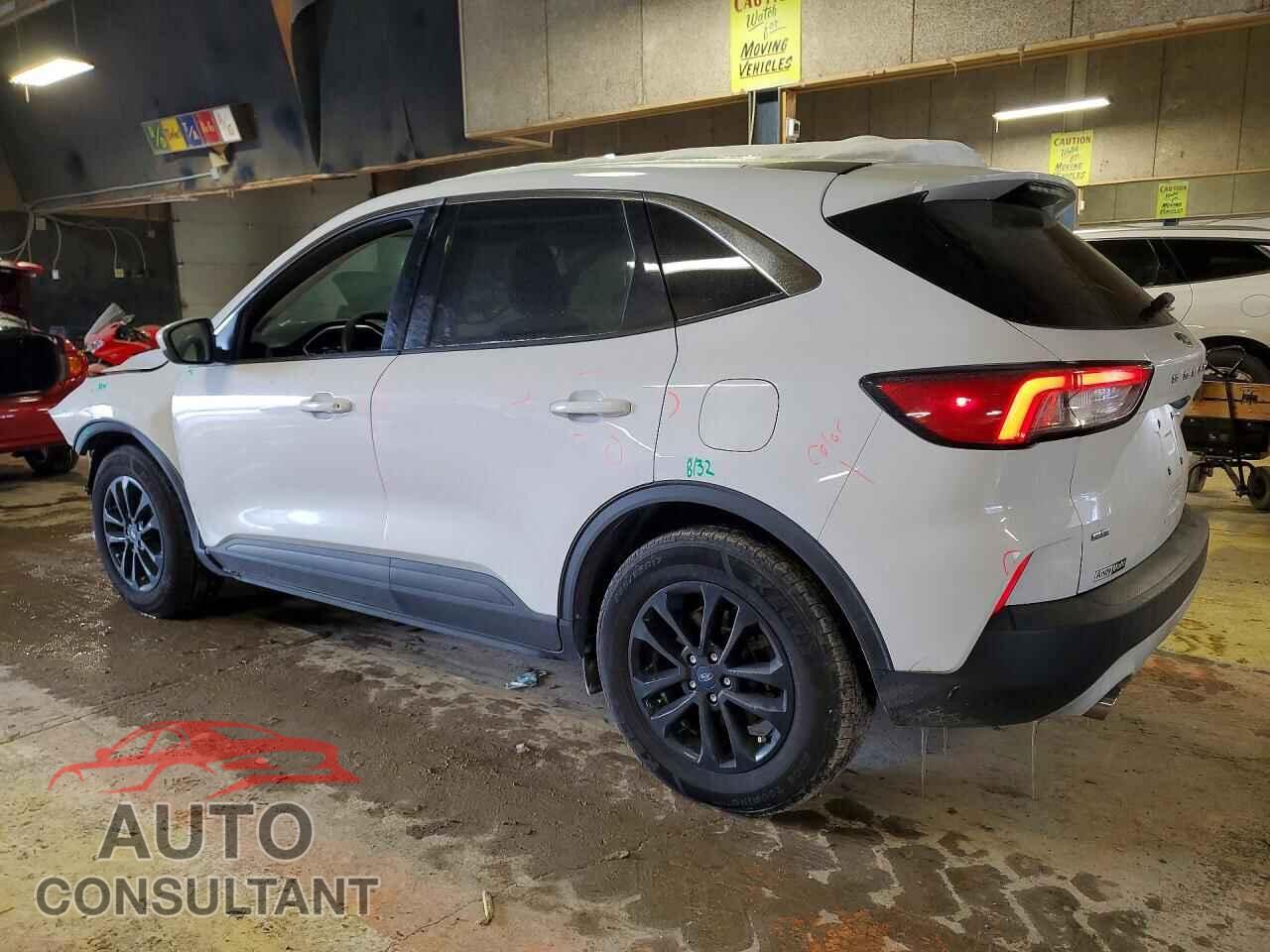 FORD ESCAPE 2020 - 1FMCU0G62LUA00599