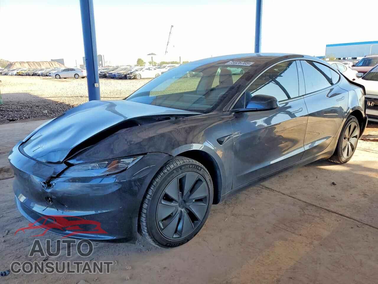 TESLA MODEL 3 2025 - 5YJ3E1EA5SF930678