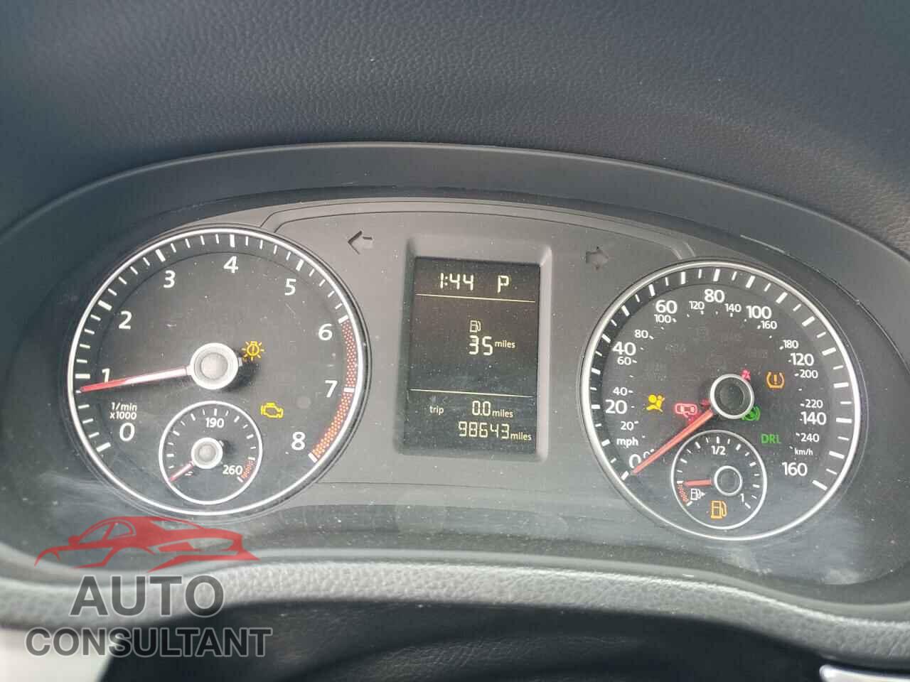 VOLKSWAGEN PASSAT 2014 - 1VWAP7A36EC002100