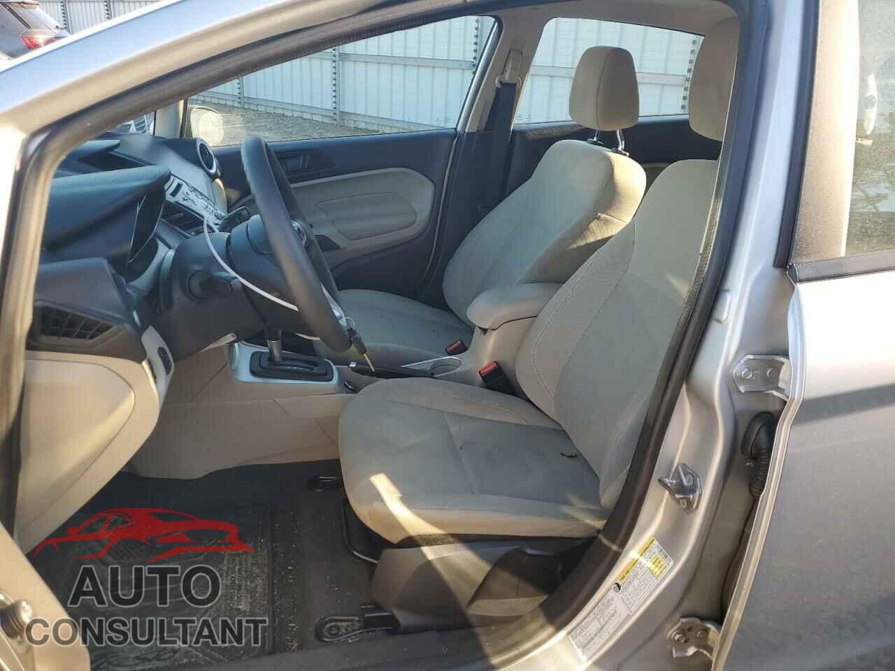 FORD FIESTA 2019 - 3FADP4EJ6KM161108