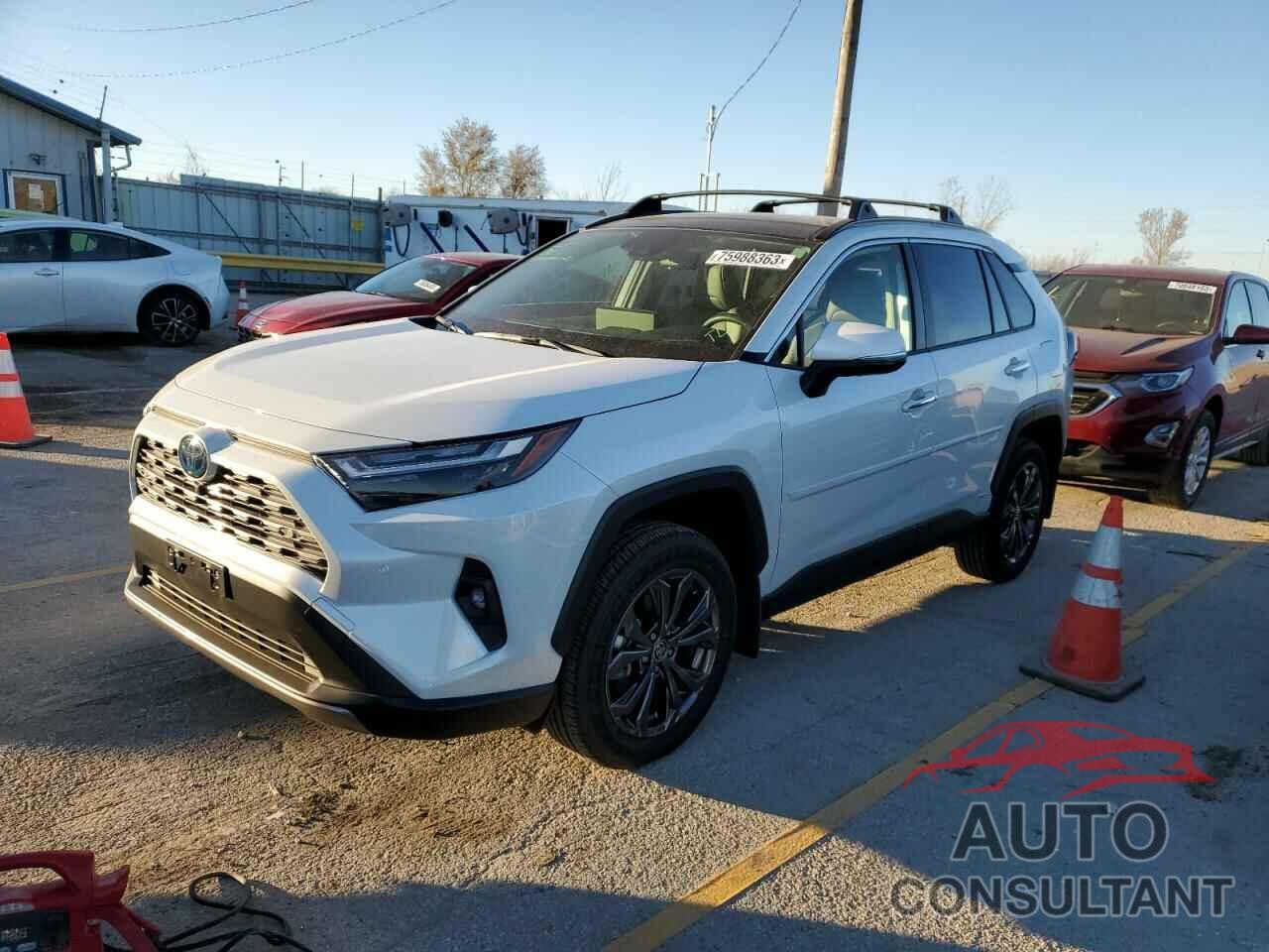 TOYOTA RAV4 2023 - JTMD6RFV5PD099652