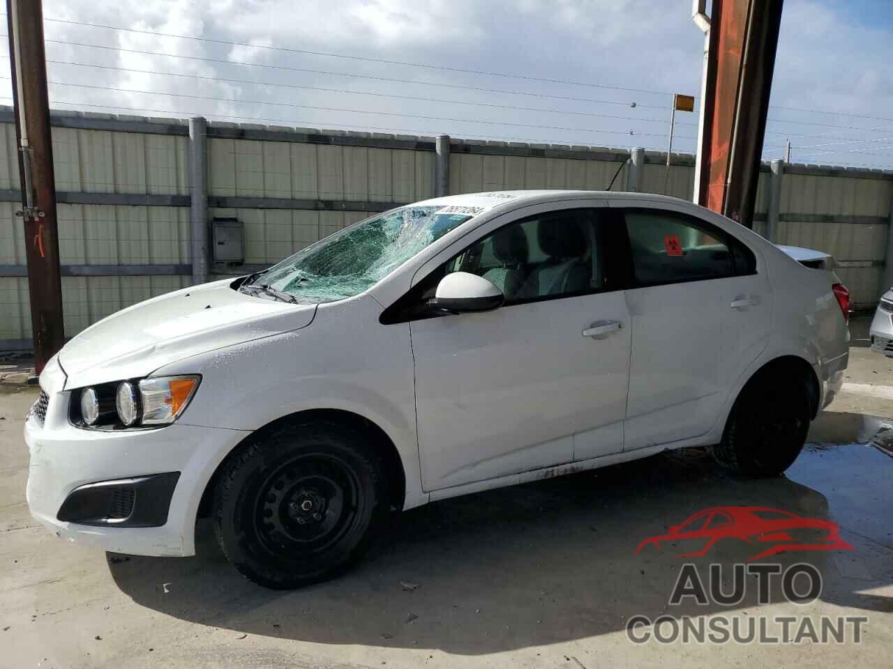 CHEVROLET SONIC 2013 - 1G1JA5SH7D4250487
