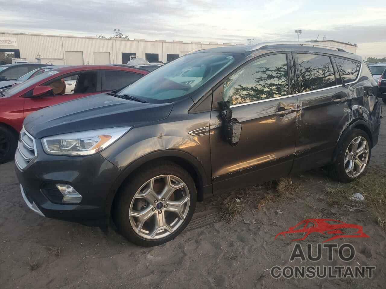 FORD ESCAPE 2019 - 1FMCU0J97KUB47812