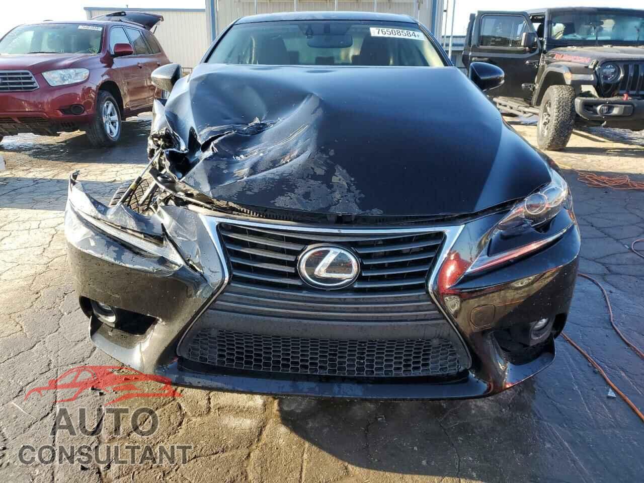 LEXUS IS 2016 - JTHBE1D28G5026000