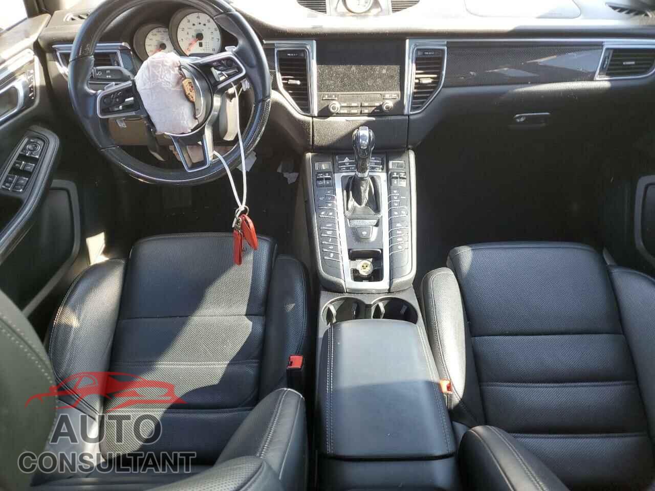 PORSCHE MACAN 2018 - WP1AG2A55JLB61657