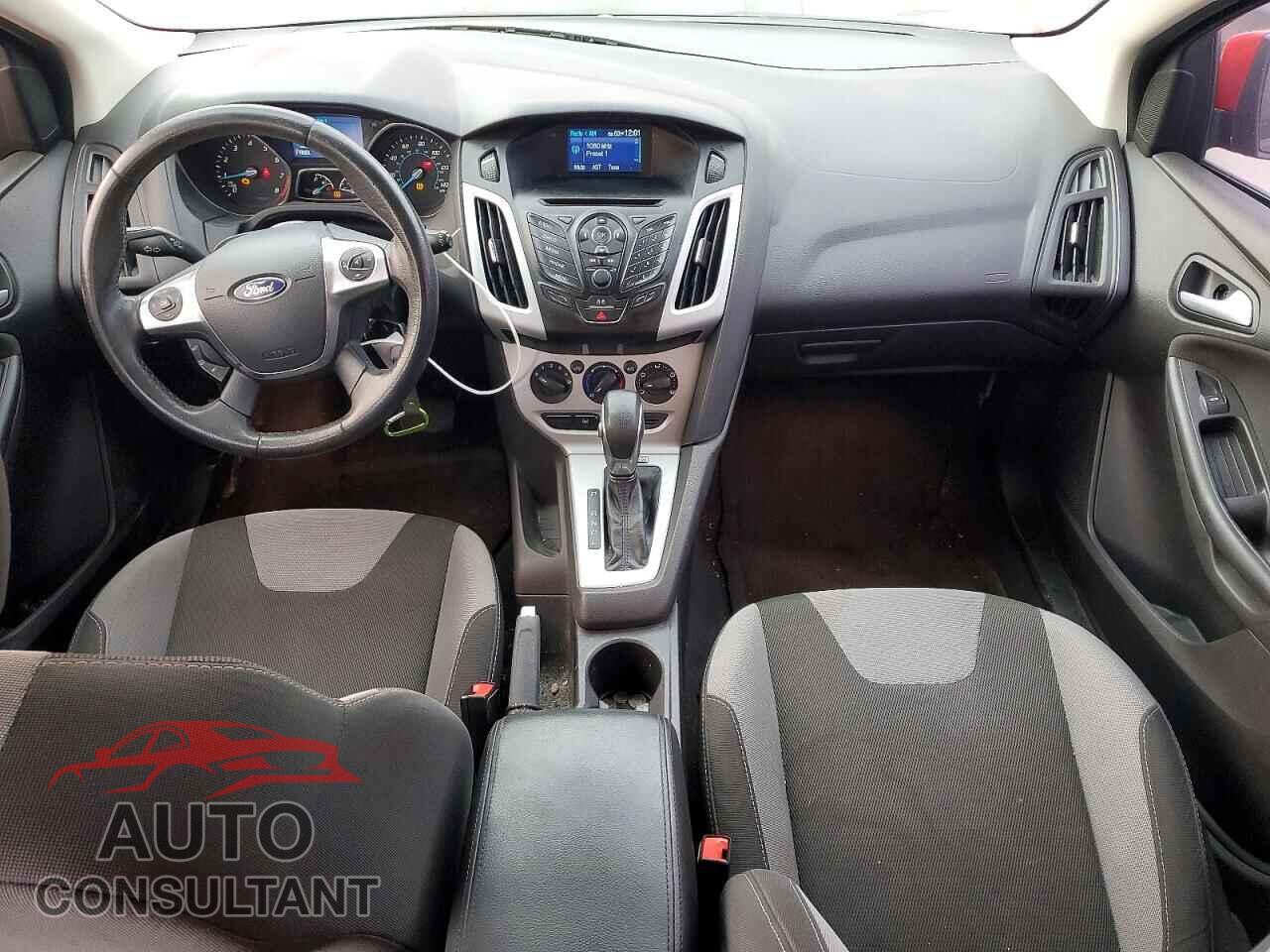FORD FOCUS 2014 - 1FADP3K23EL130041