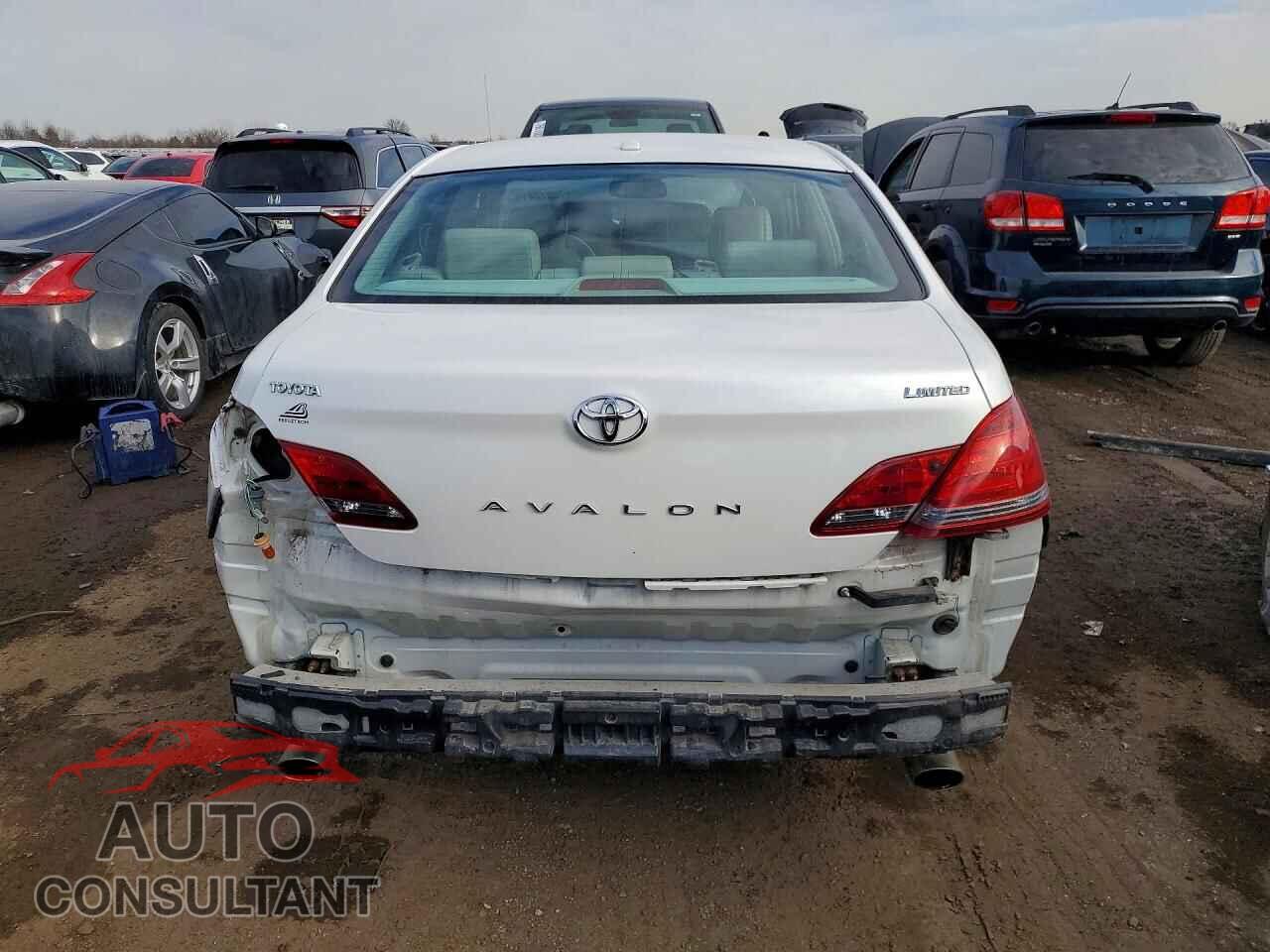 TOYOTA AVALON 2010 - 4T1BK3DB1AU352123