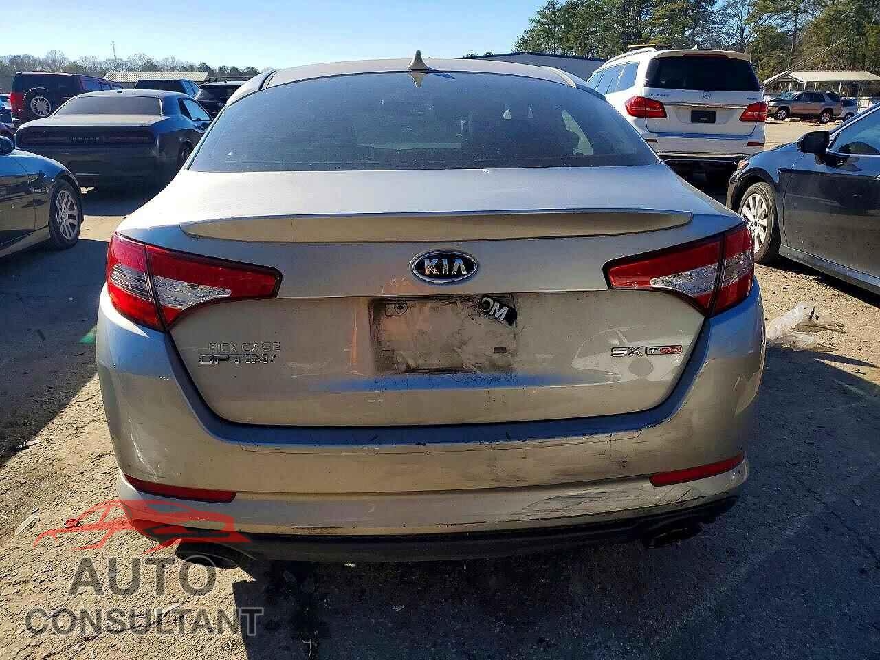 KIA OPTIMA 2012 - 5XXGR4A68CG045446
