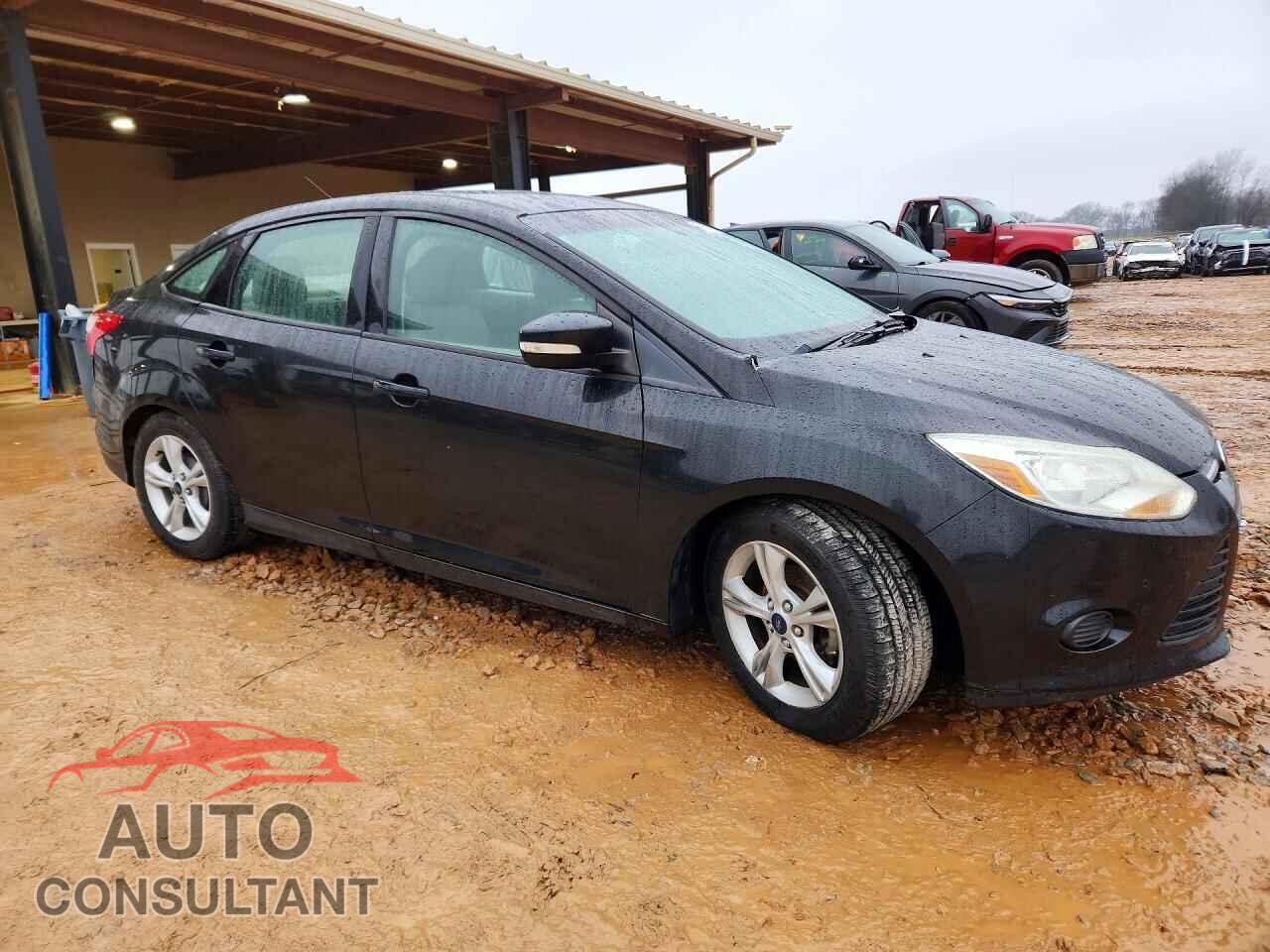 FORD FOCUS 2014 - 1FADP3F2XEL457997