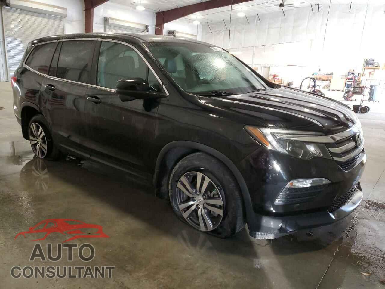 HONDA PILOT 2017 - 5FNYF6H89HB104577