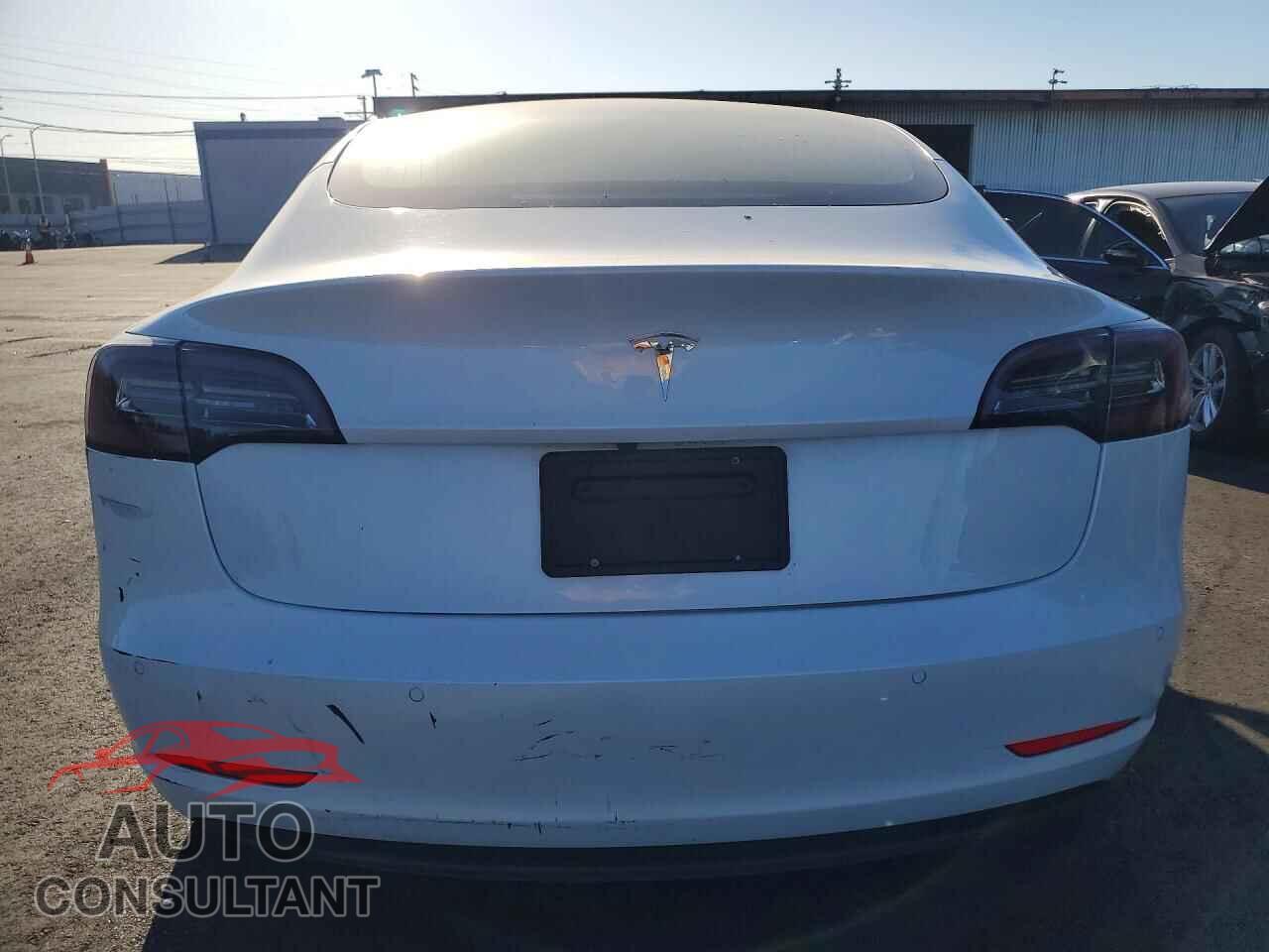 TESLA MODEL 3 2020 - 5YJ3E1EA8LF660573