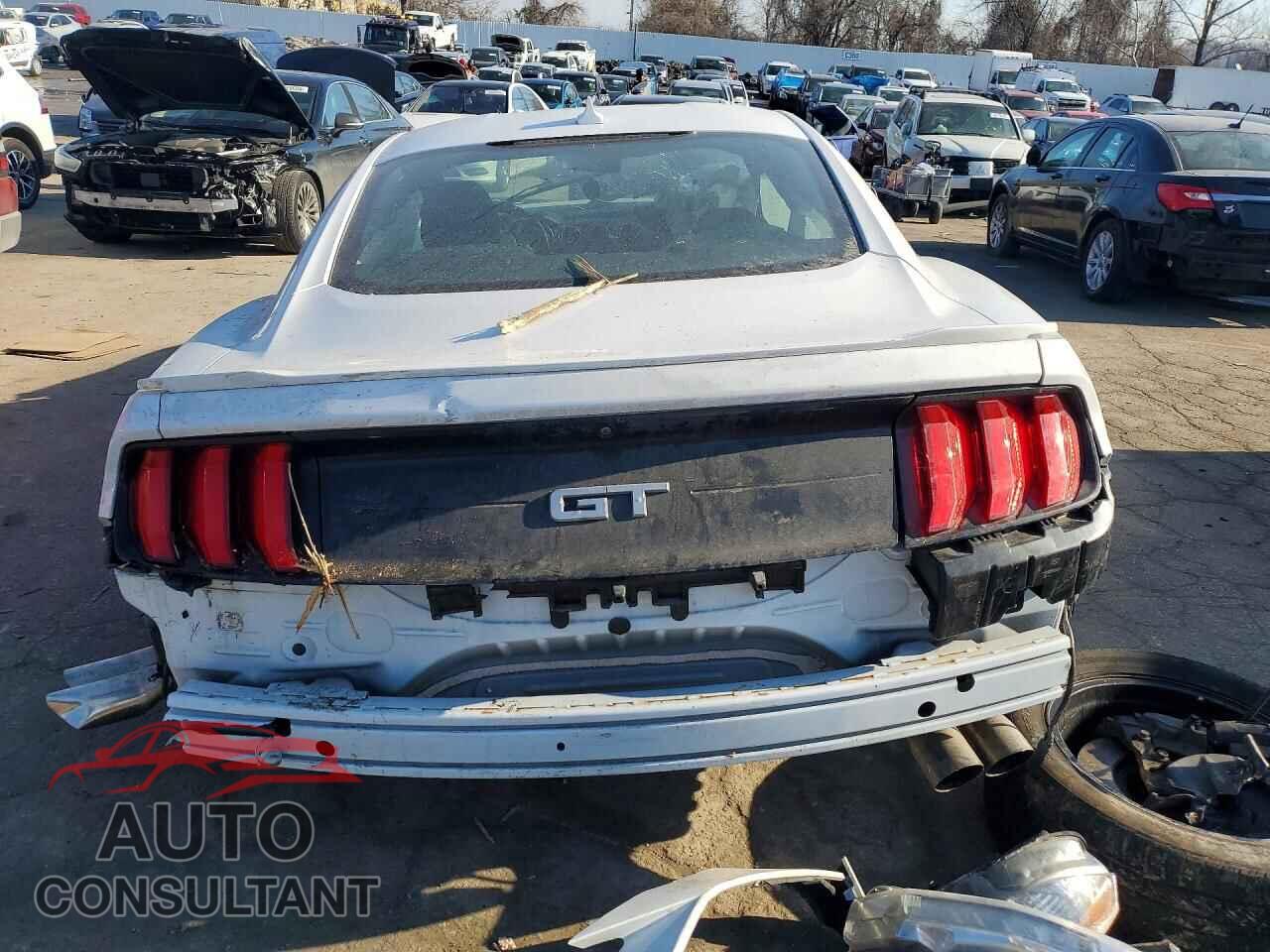 FORD MUSTANG 2021 - 1FA6P8CF0M5117452